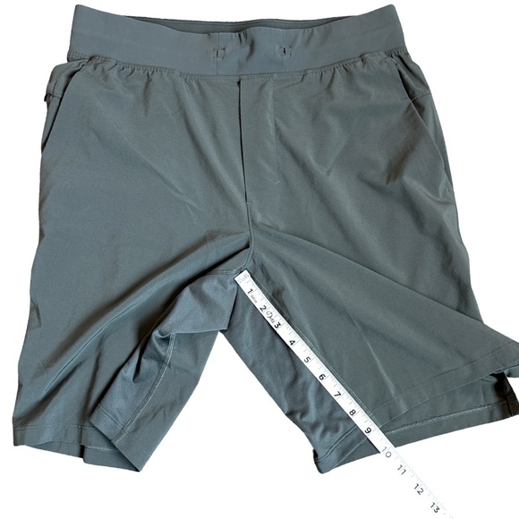 Lululemon T.H.E. Short 9” Linerless Men’s Medium Smoked Spruce Green - Picture 8 of 9